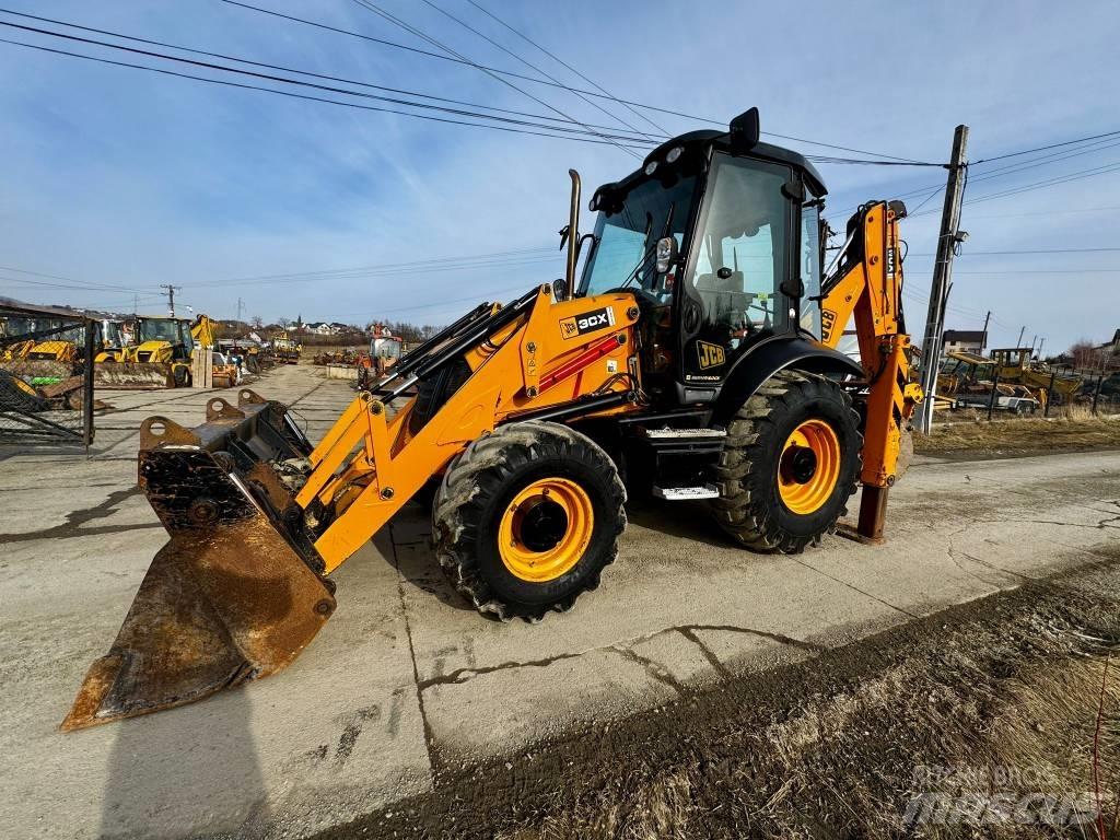 JCB 3CX CONTRACTOR لوادر ذات جرافات عكسية