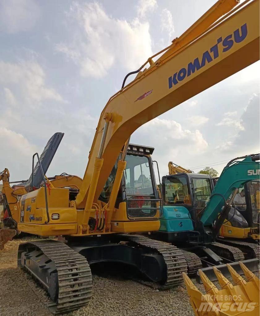 Komatsu PC 160 LC حفارات زحافة