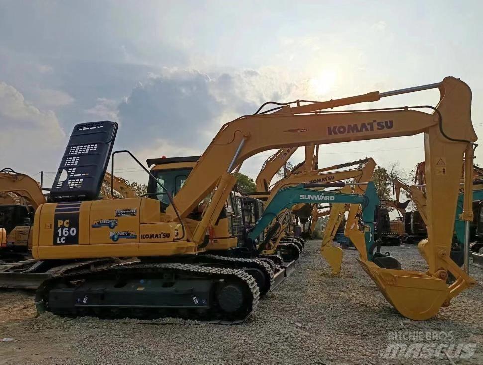 Komatsu PC 160 LC حفارات زحافة