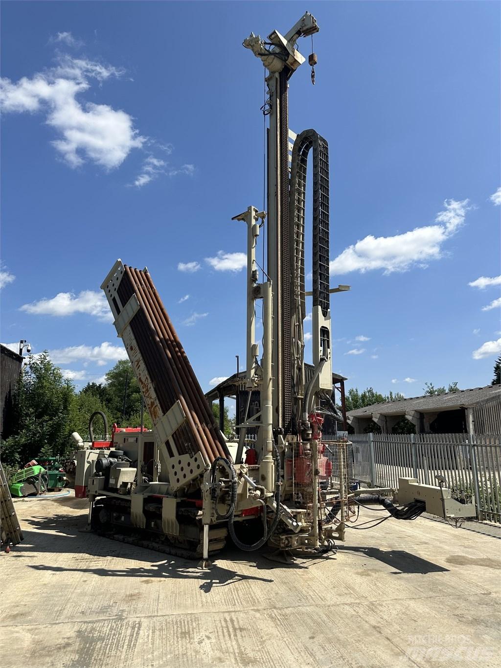 Comacchio 900HT معدات الثقب السطحي