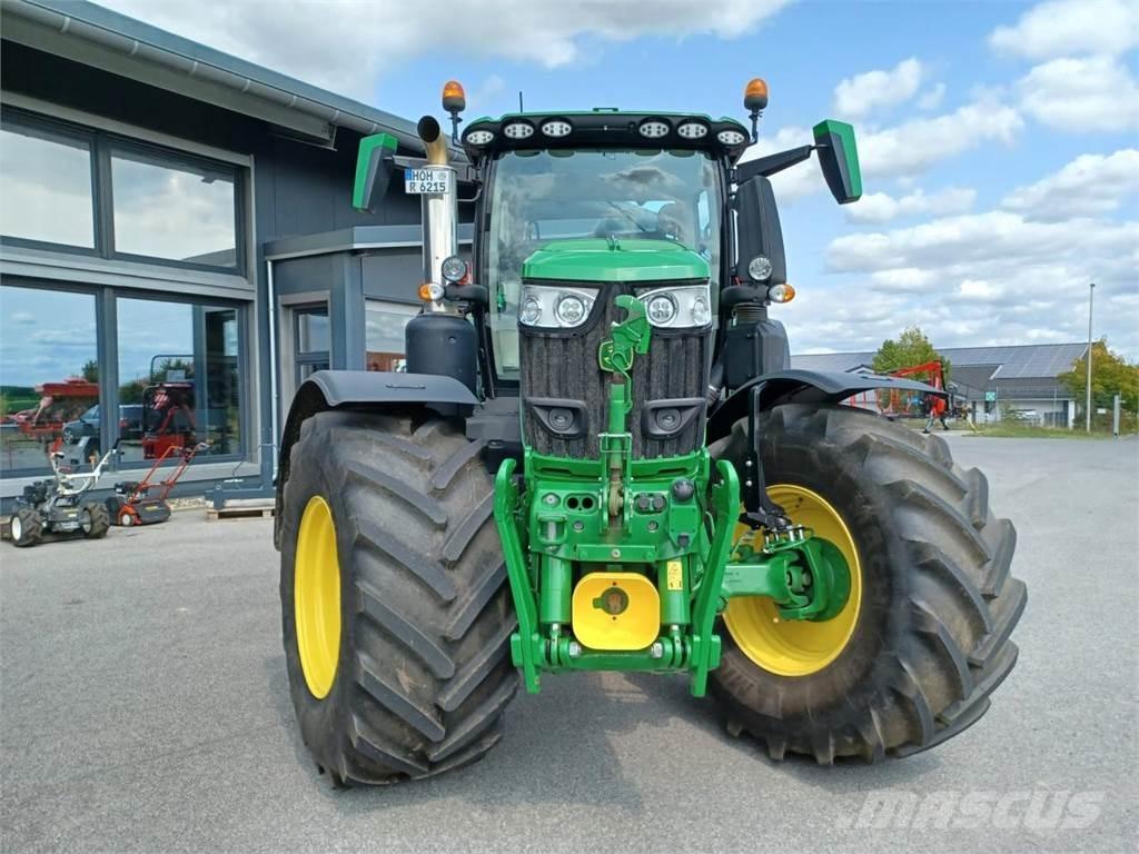John Deere 6R 250 الجرارات