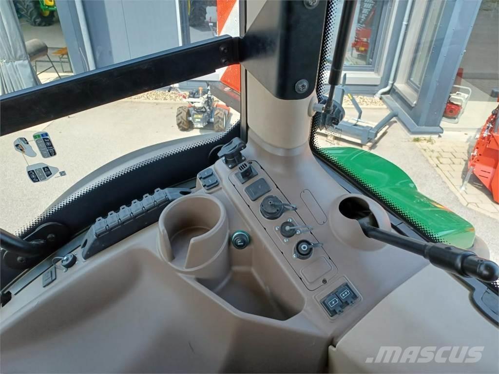 John Deere 6R 250 الجرارات