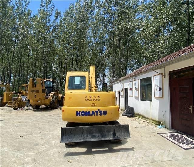 Komatsu PC 60 حفارات زحافة