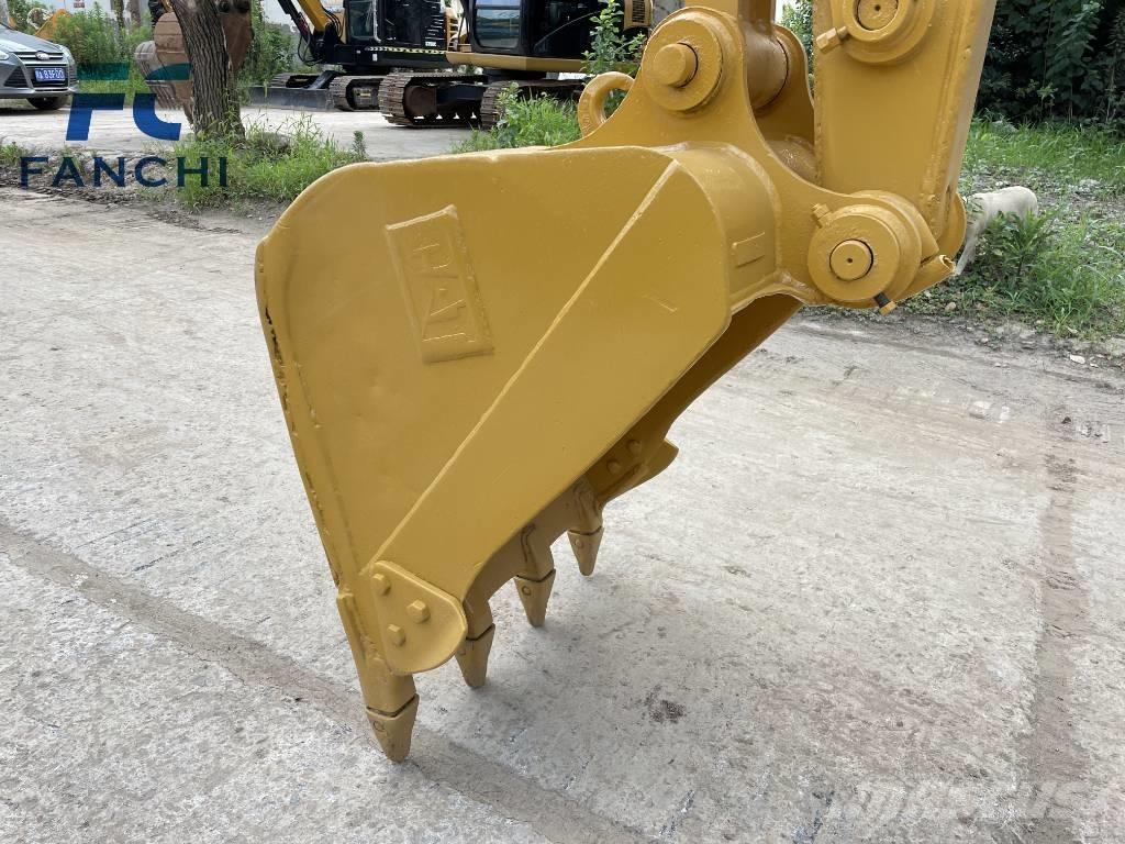 CAT 308 C حفارات زحافة