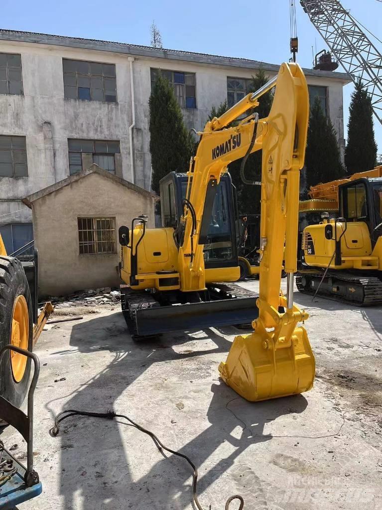 Komatsu PC 56 حفارات صغيرة أقل من 7 طن (حفارات صغيرة)