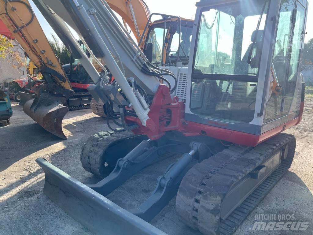 Takeuchi TB 175 حفارات وسط 7 طن - 12 طن