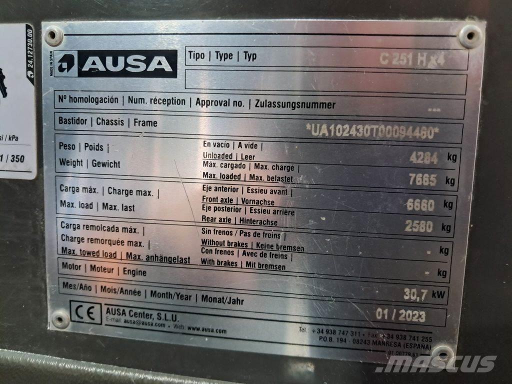 Ausa C251 HX4 شاحنات الطرق الوعرة