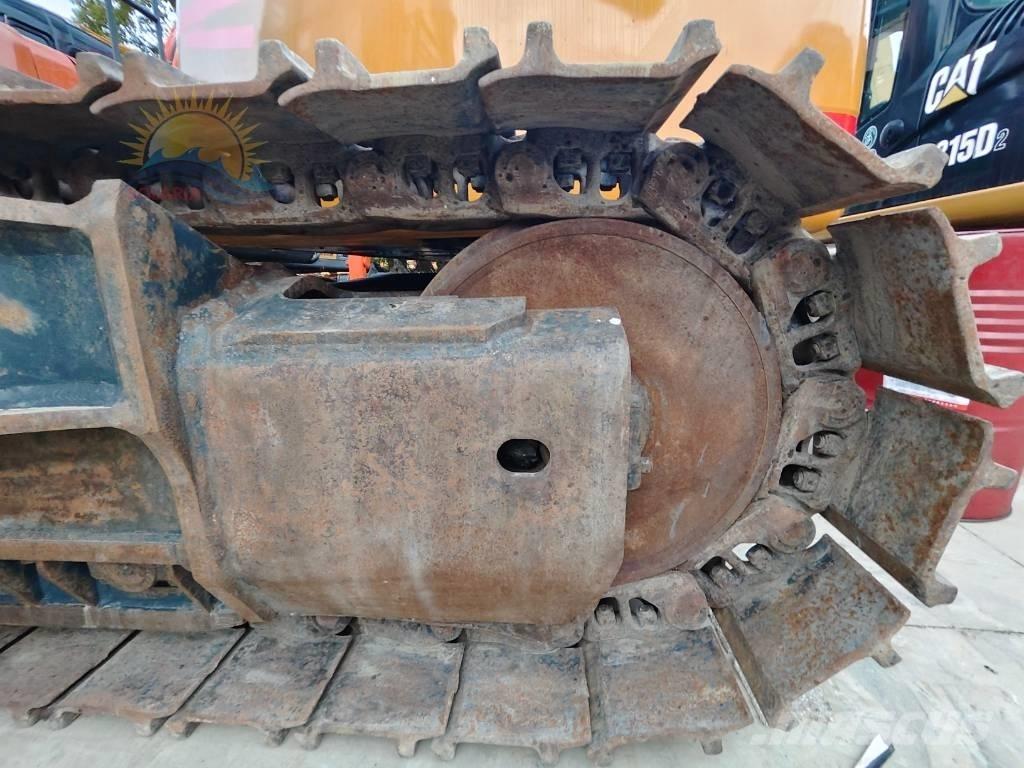 Komatsu PC 460-8 حفارات زحافة