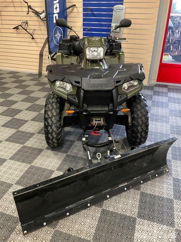 Polaris 570 X2 مركبات لجميع التضاريس