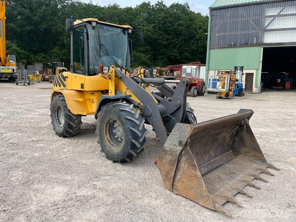 Volvo L 35 B-Z لوادر بعجل