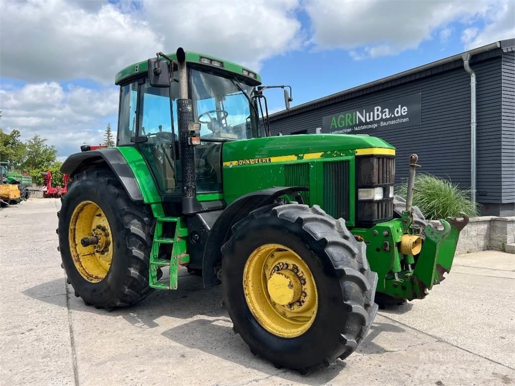 John Deere 7810 الجرارات