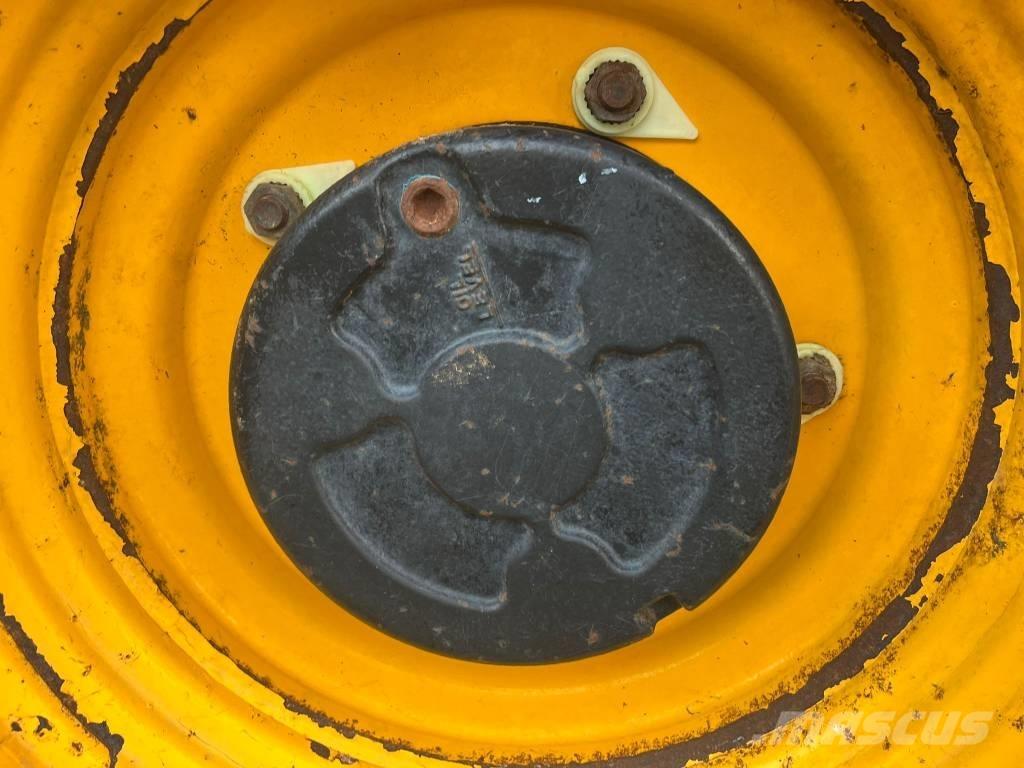 JCB 535-95 مناولات متداخلة