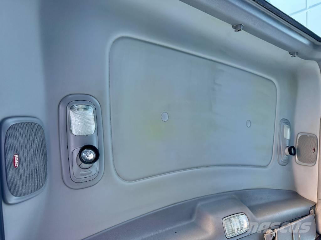 Peterbilt 367 وحدات الجر