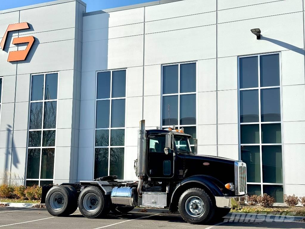 Peterbilt 367 وحدات الجر