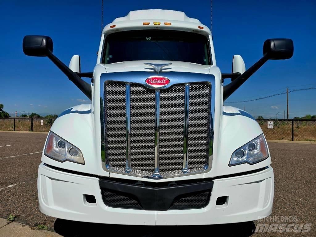 Peterbilt 579 وحدات الجر