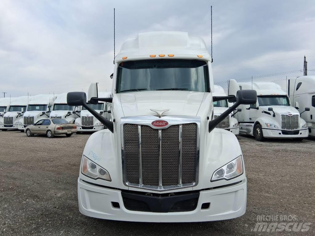 Peterbilt 579 وحدات الجر