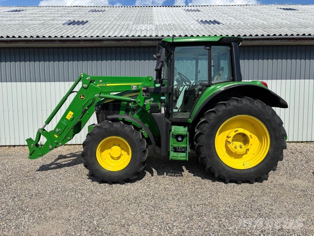 John Deere 6120 M الجرارات