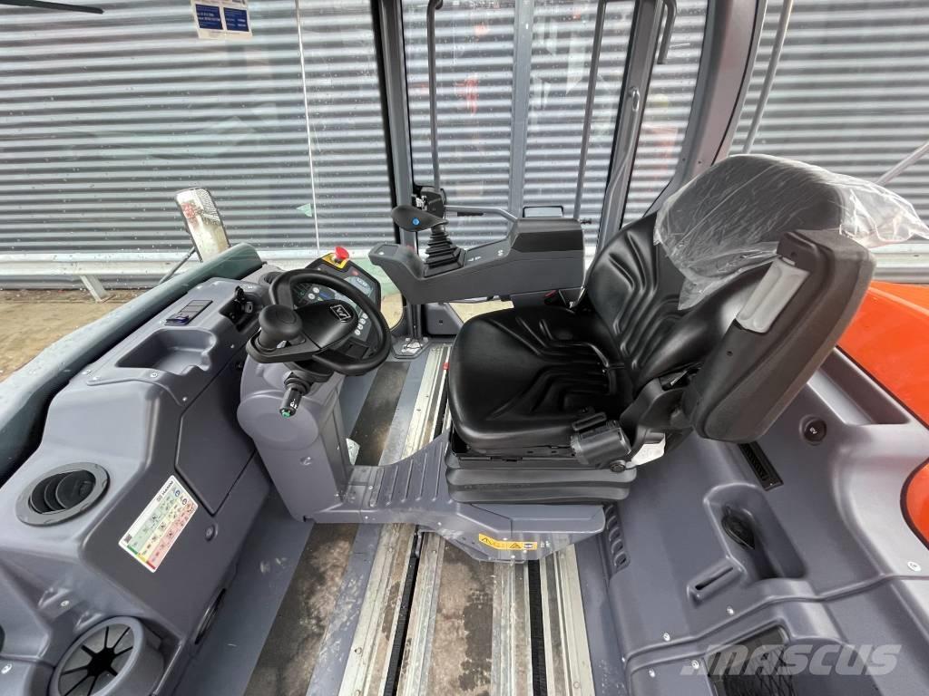 Hamm HP 180I مداحل ذات إطارات هوائية