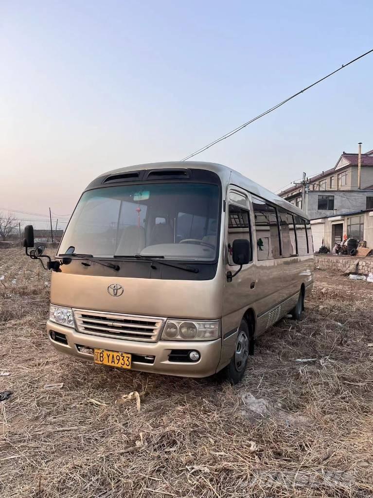 Toyota Coaster Bus حافلة صغيرة