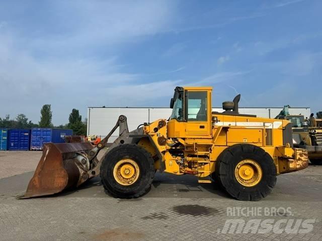 Volvo L 180 C لوادر بعجل