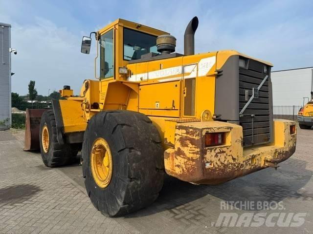 Volvo L 180 C لوادر بعجل