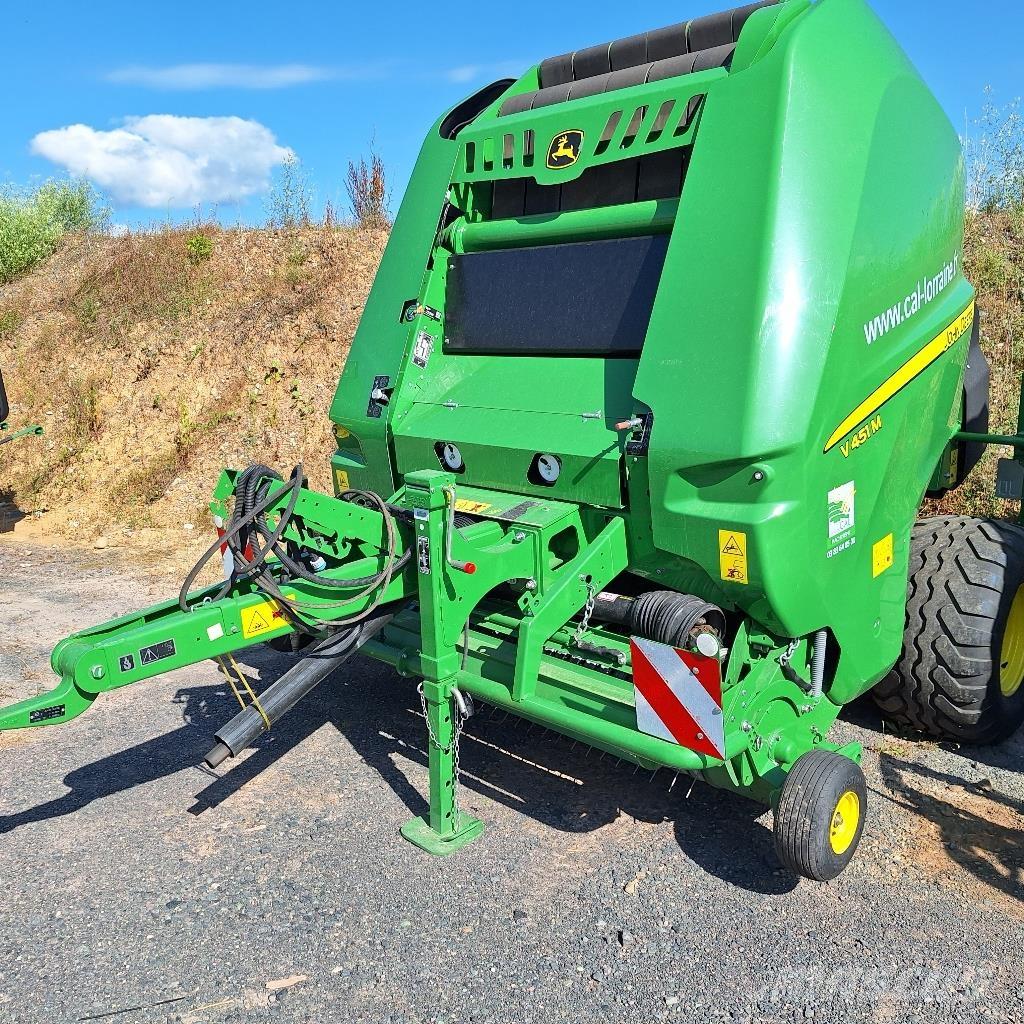 John Deere V 451 M محزمات مستديرة