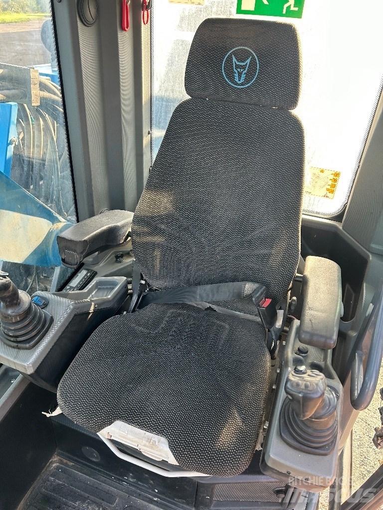 Fuchs MHL 320 T4F مناولات المخلفات / مناولات صناعية