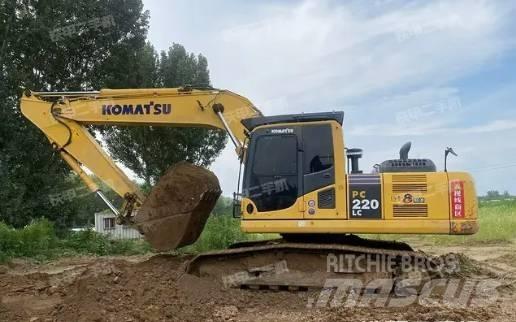 Komatsu PC 220-8 حفارات صغيرة أقل من 7 طن (حفارات صغيرة)