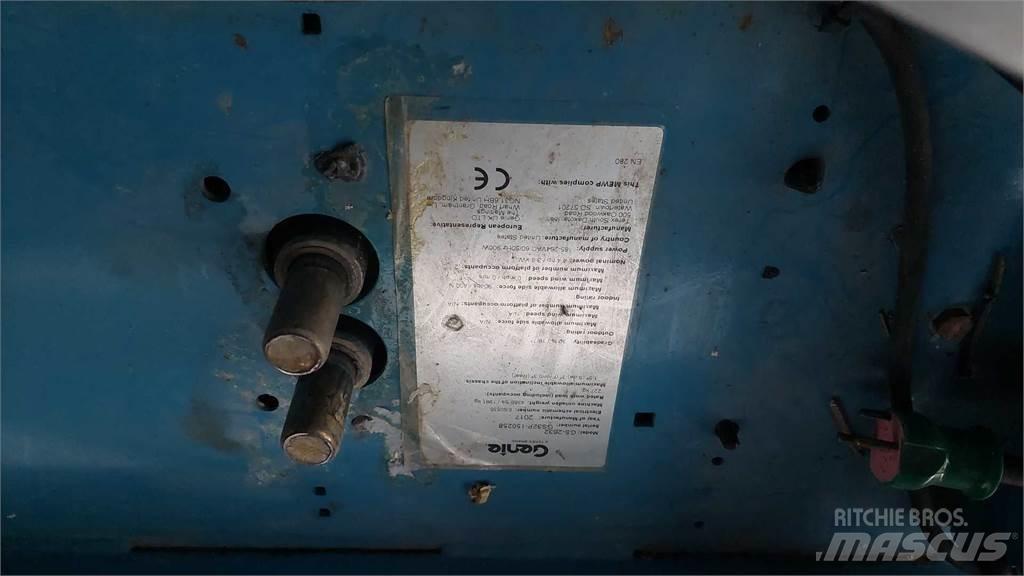 Genie GS2632 رافعات مقصية الشكل