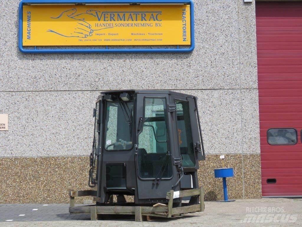 New Holland CE مكونات أخرى
