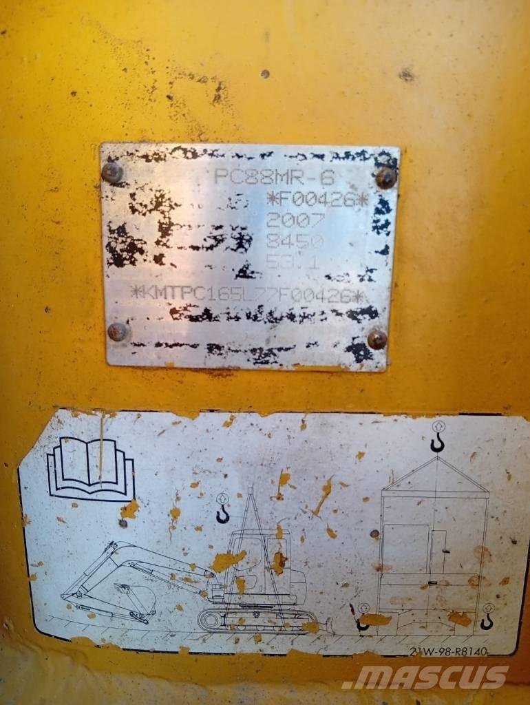 Komatsu PC 88 MR-6 حفارات وسط 7 طن - 12 طن