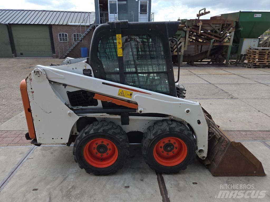 Bobcat S 450 لوادر انزلاقية التوجيه