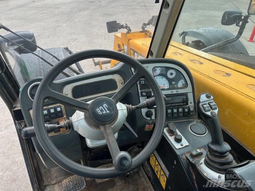 JCB 526-56 Agri معدات مناولة لأغراض الزراعة