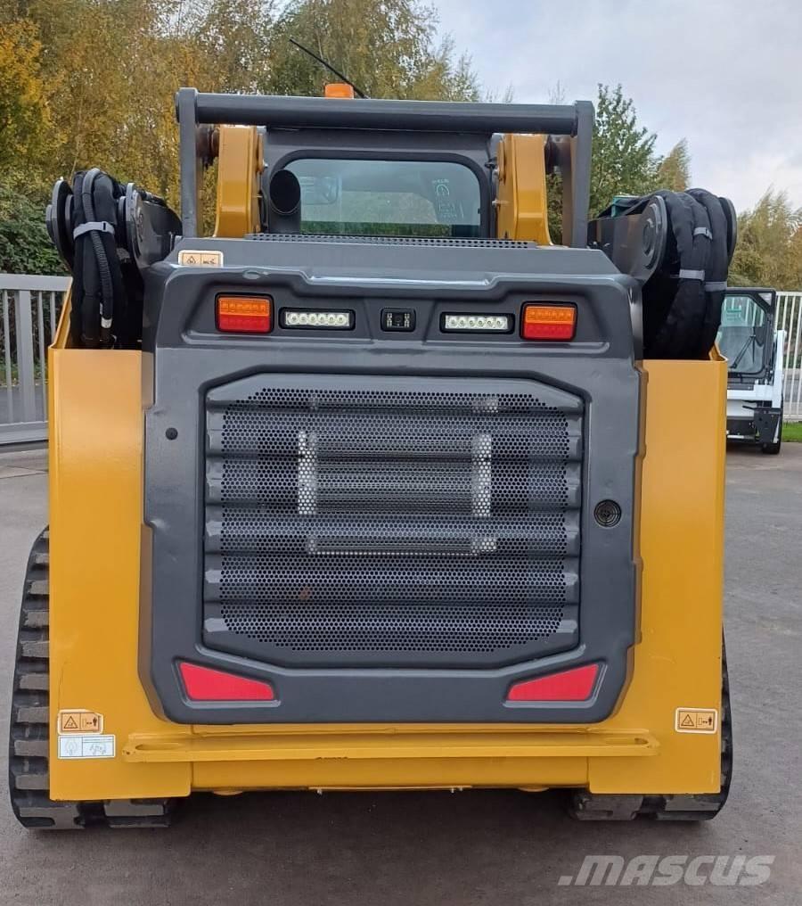 XCMG XC7-TV12 لوادر زحافة