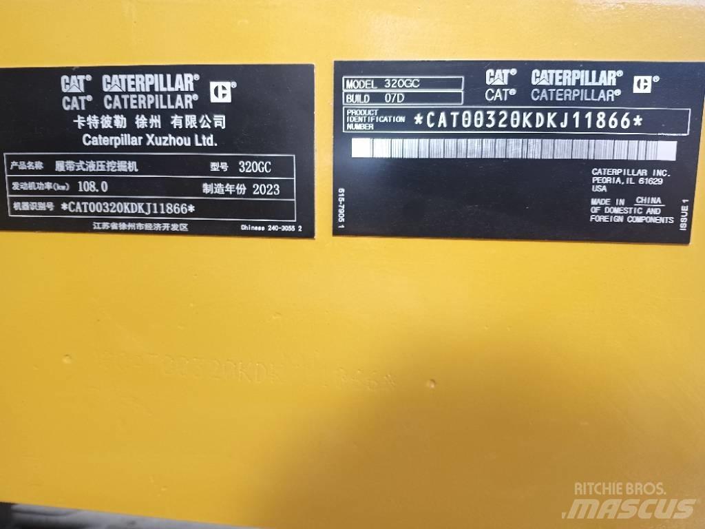 CAT 320 GC حفارات زحافة