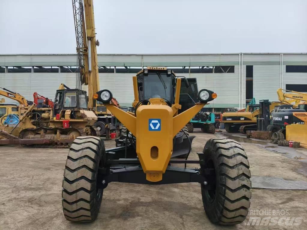 XCMG GR180 معدات تمهيد الطرق