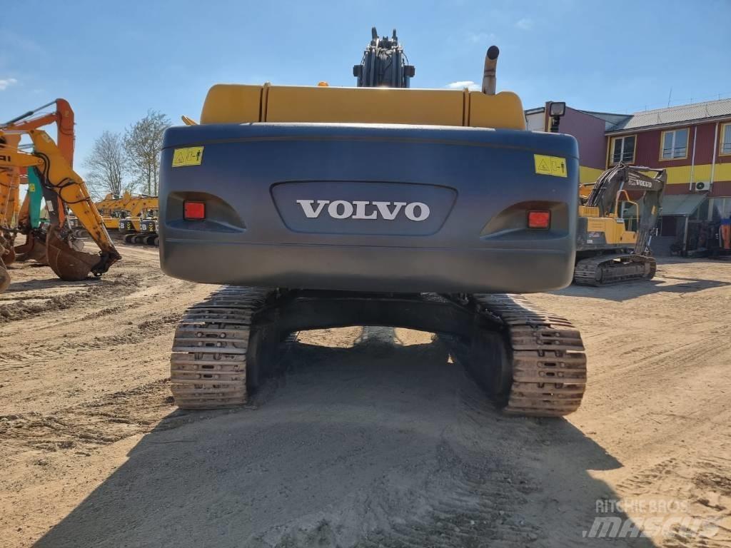 Volvo EC 360 B LC حفارات زحافة