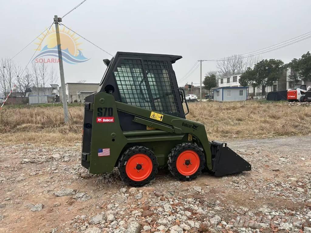 Bobcat S 70 لوادر انزلاقية التوجيه