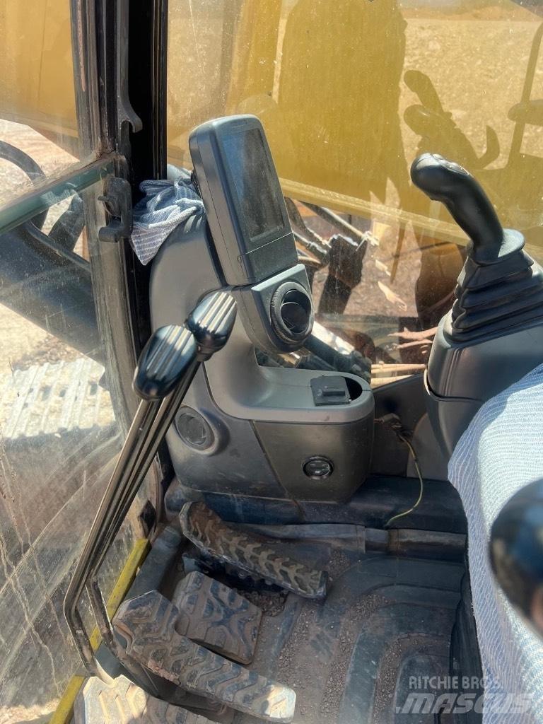 CAT 330 D L ME حفارات زحافة