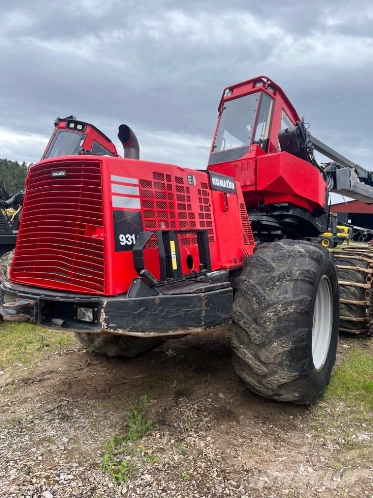 Komatsu 931.1 حصادات