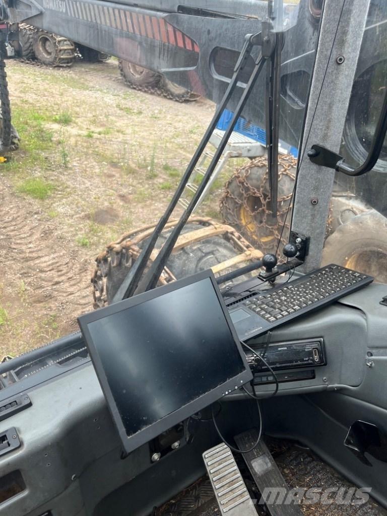 Komatsu 931.1 حصادات