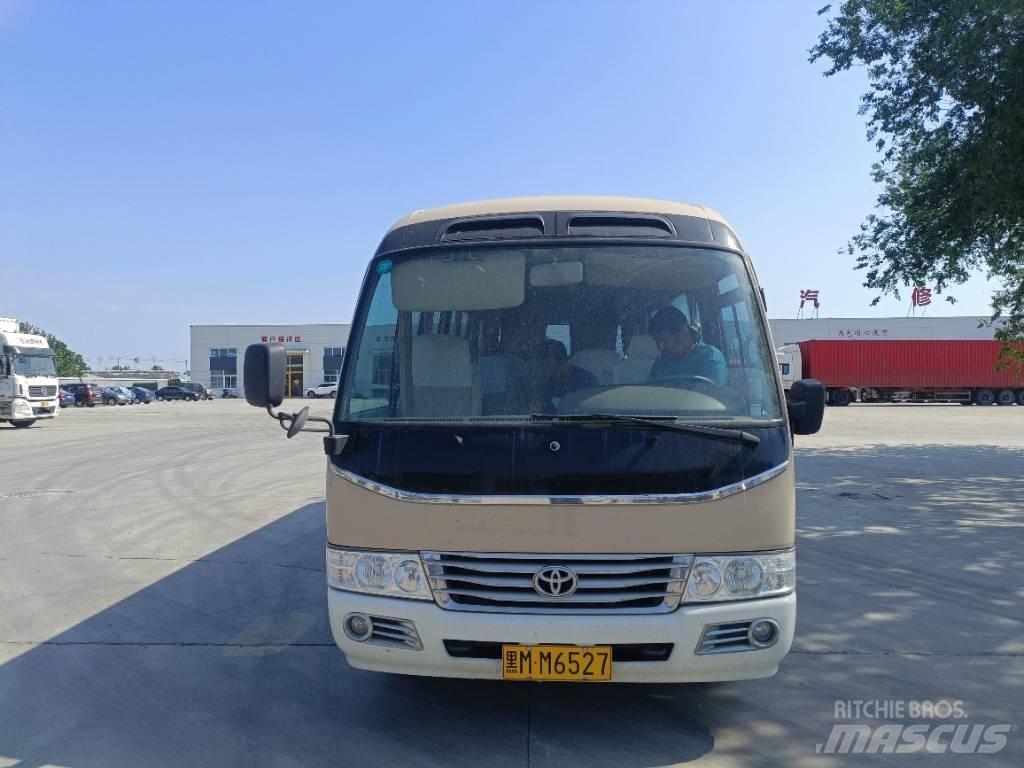 Toyota Coaster Bus حافلة صغيرة