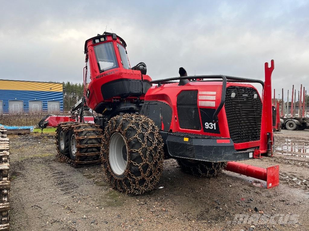 Komatsu 931 حصادات