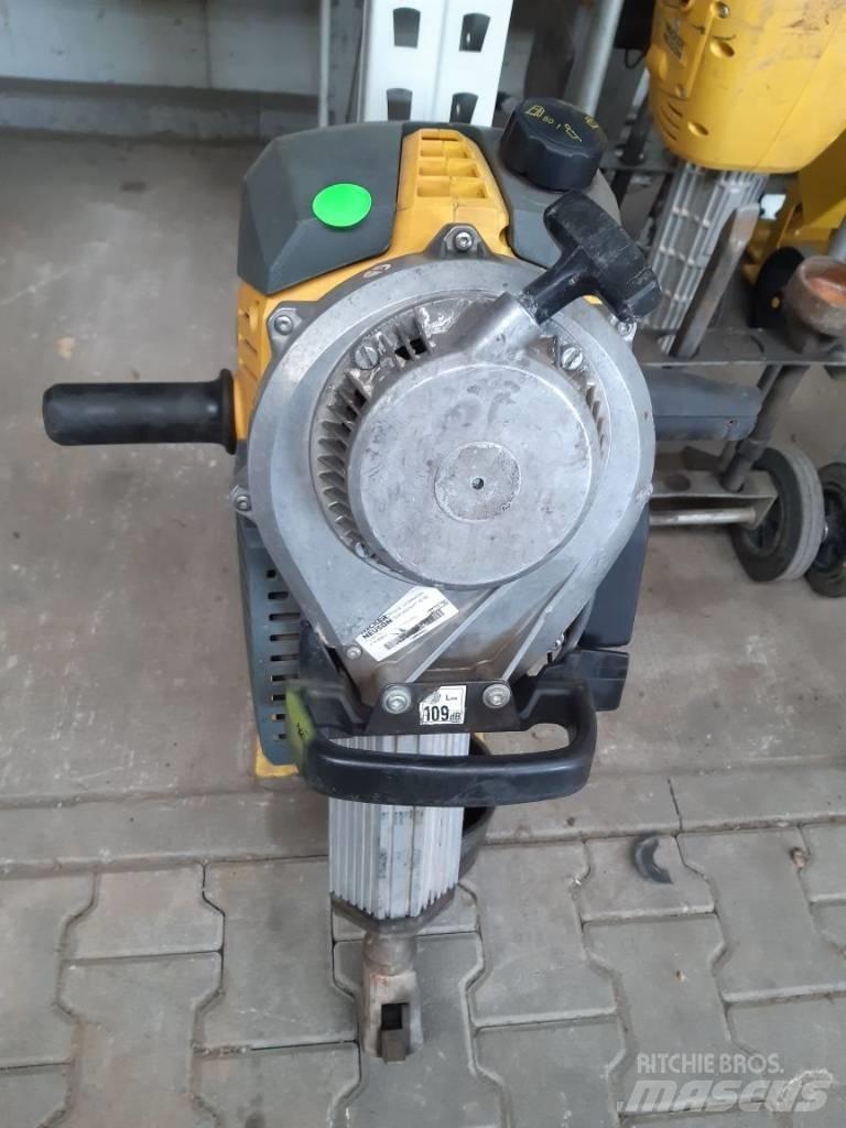 Wacker Neuson BH65 مطارق / كسارات