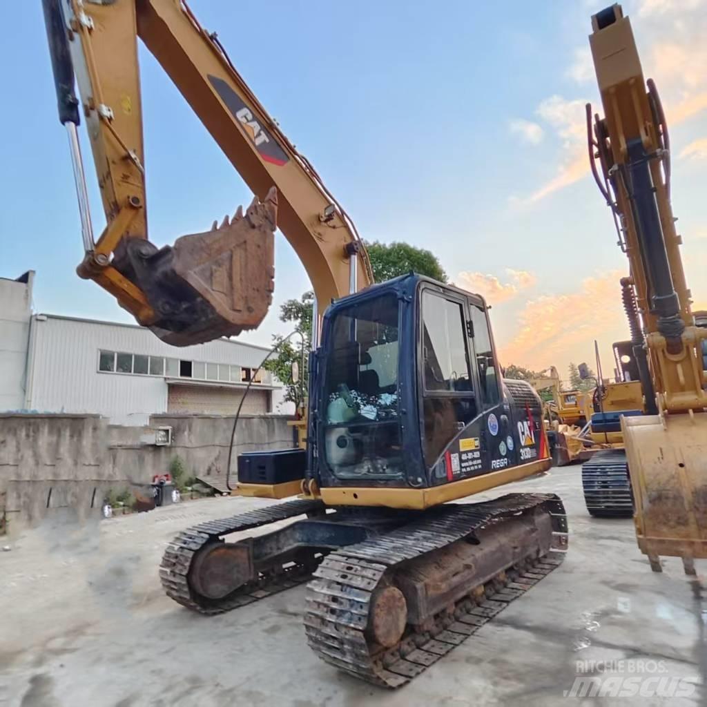 CAT 313 D حفارات زحافة