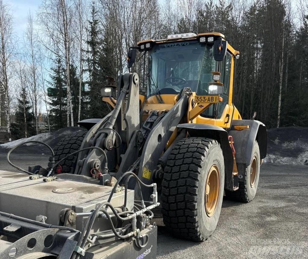 Volvo L 90 H لوادر بعجل