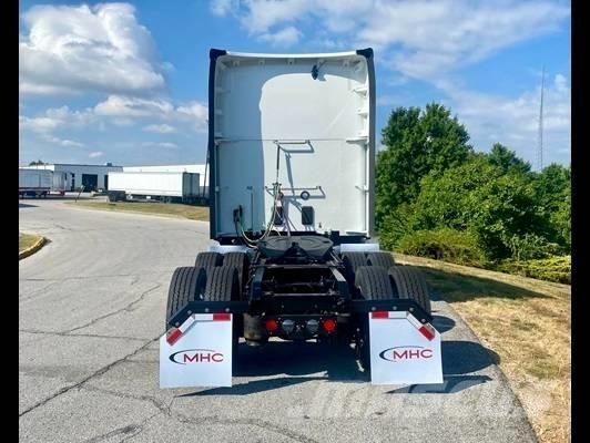 Kenworth T 680 وحدات الجر
