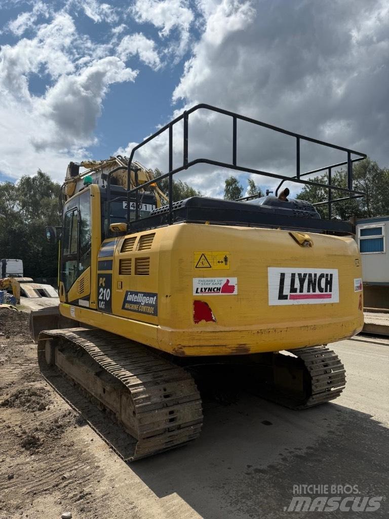 Komatsu PC 210 LCi حفارات زحافة