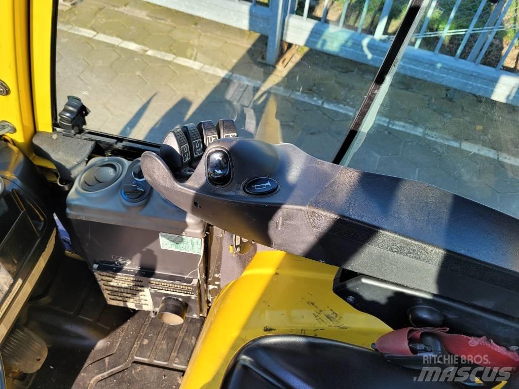 Hyster J 2.5 X شاحنات الديزل