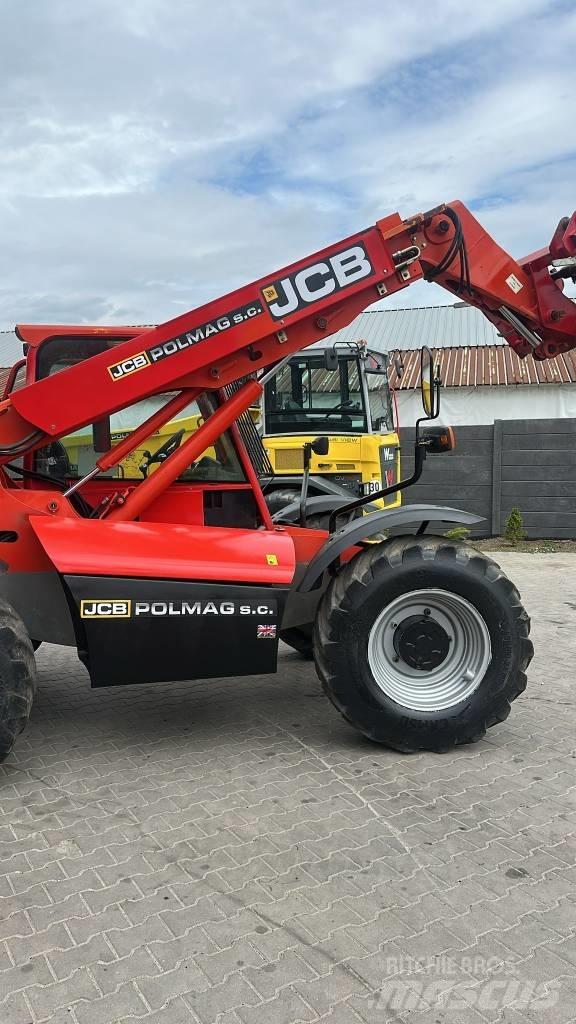JCB 528-70 مناولات متداخلة